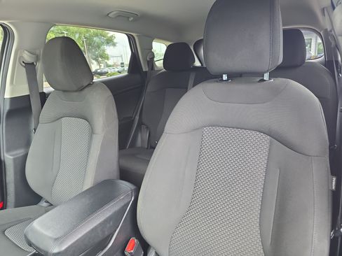 Used 2024 Kia Sportage LX FWD image 21