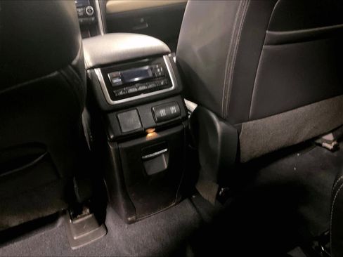 Used 2021 Subaru Ascent Limited w/ Technology Package image 28