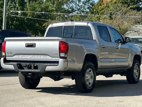 Used 2020 Toyota Tacoma SR image 14