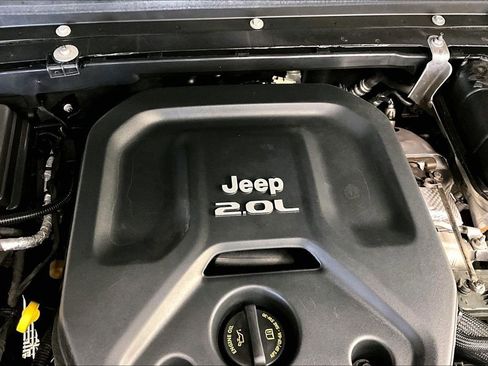 Used 2021 Jeep Wrangler Unlimited Sport image 31