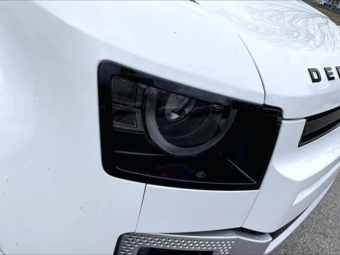 Used 2020 Land Rover Defender 110 HSE image 30