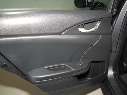 Used 2020 Honda Civic Sport image 13