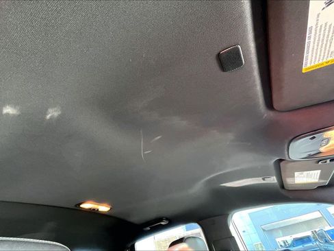 Used 2024 Chevrolet Colorado LT w/ LT Convenience Package image 18