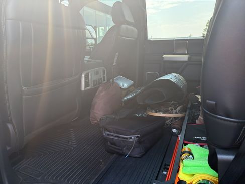 Used 2022 Ford F350 Lariat w/ Tremor Off-Road Package AWD/4WD image 8