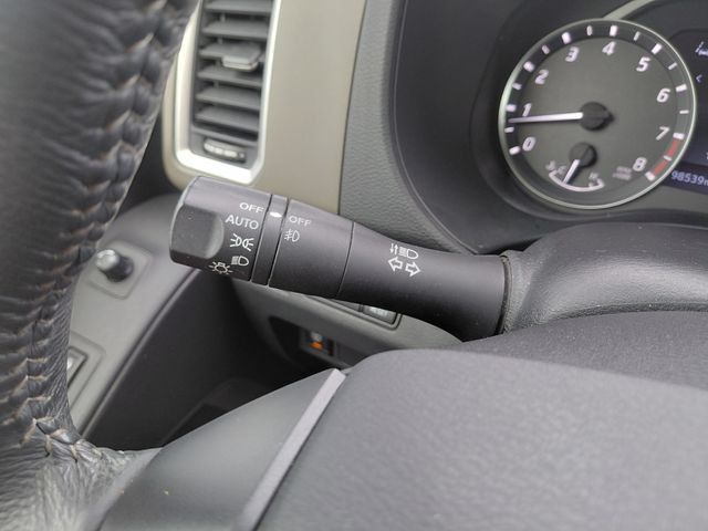 Used 2022 Nissan Frontier SV w/ Technology Package RWD image 29