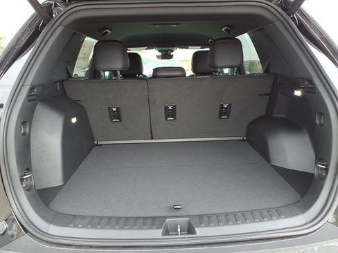New 2026 Chevrolet Equinox RS w/ Safety and Technology Package AWD/4WD image 10