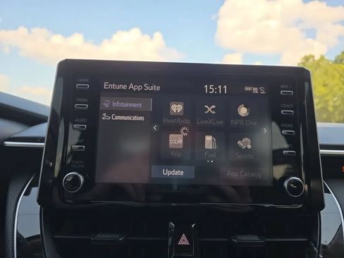 Used 2020 Toyota Corolla LE FWD image 26