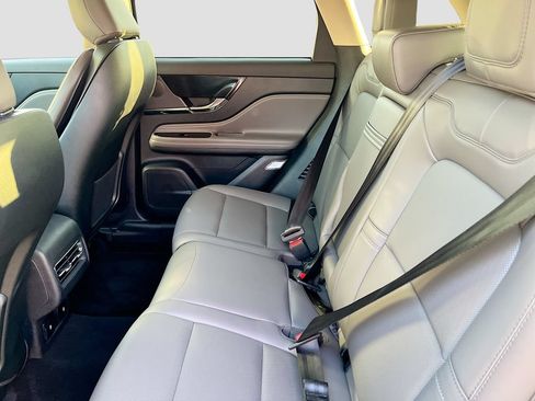 Used 2025 Lincoln Corsair AWD w/ Equipment Group 101A image 24