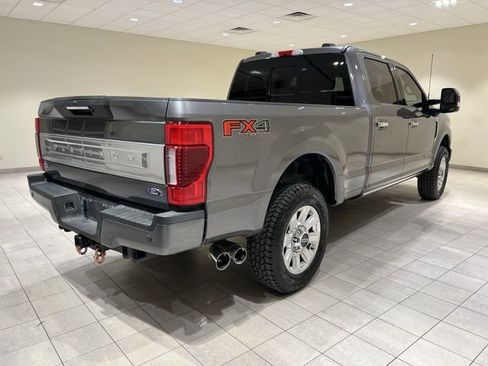 Certified 2021 Ford F250 Platinum w/ FX4 Off-Road Package AWD/4WD image 5