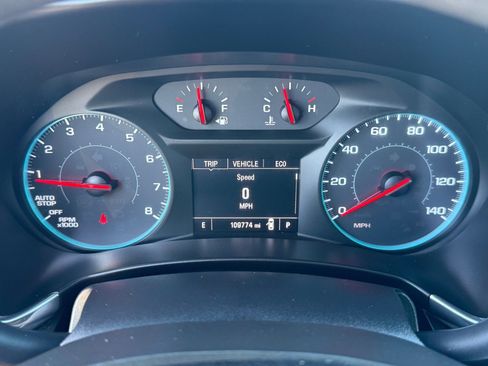 Used 2018 Chevrolet Equinox LS image 16