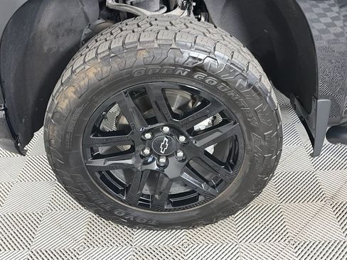 Used 2021 Chevrolet Silverado 1500 LT Trail Boss AWD/4WD image 8