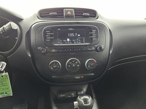 Used 2017 Kia Soul image 13
