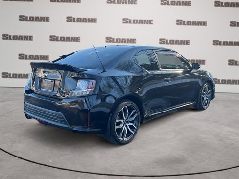 Used 2016 Scion tC image 5