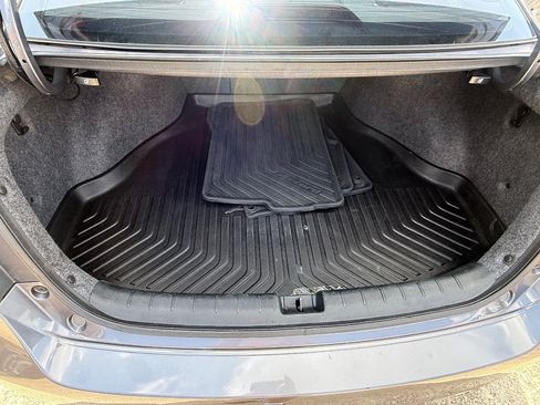 Used 2017 Honda Accord EX-L image 19