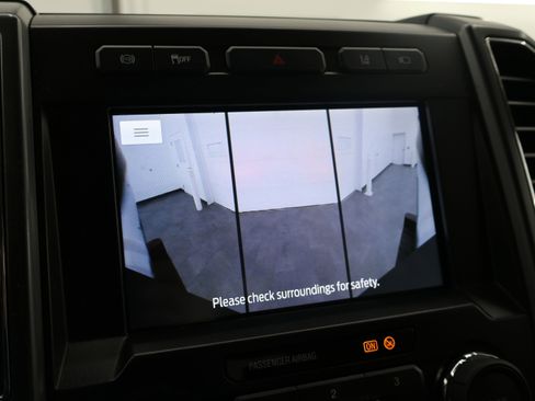 Used 2020 Ford F350 XLT w/ XLT Premium Package image 18