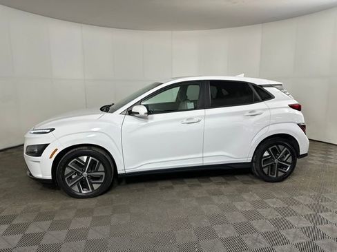 Used 2022 Hyundai Kona SEL w/ Convenience Package image 6