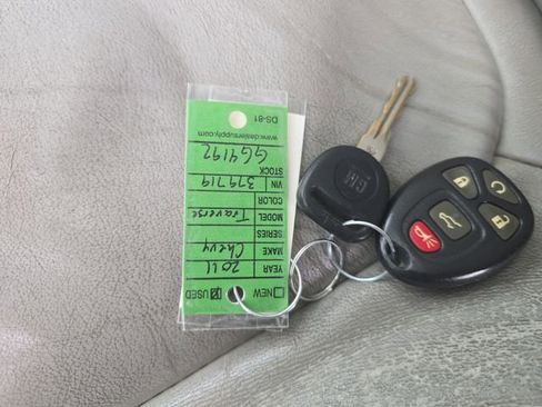 Used 2011 Chevrolet Traverse LT w/ Personal Connectivity Package image 20