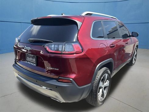 Used 2019 Jeep Cherokee Limited FWD image 11