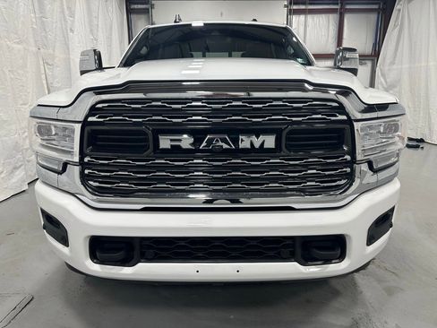Used 2024 RAM 2500 Limited image 2
