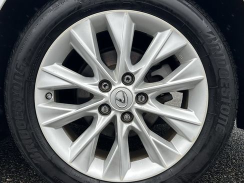 Used 2013 Lexus ES 300h w/ Luxury Pkg image 27