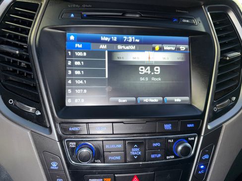 Used 2018 Hyundai Santa Fe Sport FWD image 22