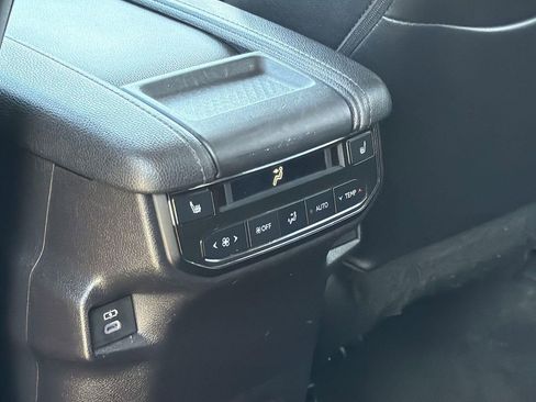 Used 2024 Toyota Grand Highlander AWD image 26