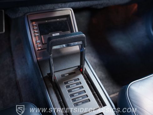 Used 1989 Oldsmobile Toronado Trofeo FWD image 34