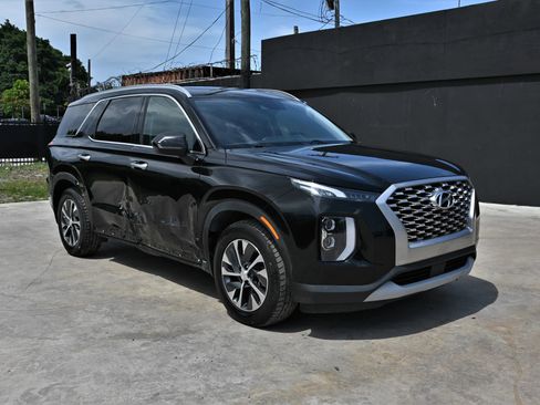 Used 2022 Hyundai Palisade SEL w/ Cargo Package FWD image 3