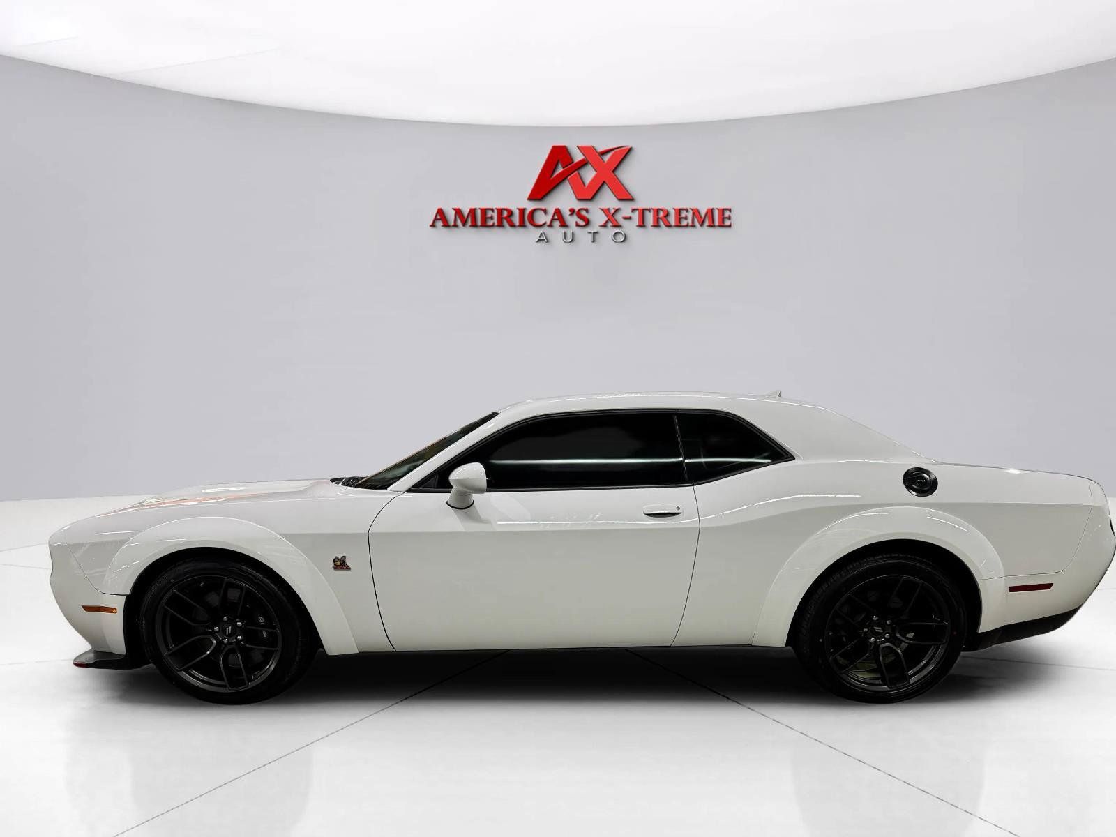 Used 2020 Dodge Challenger R/T Scat Pack RWD image 2