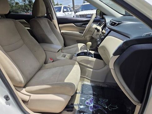 Used 2015 Nissan Rogue SV FWD image 12