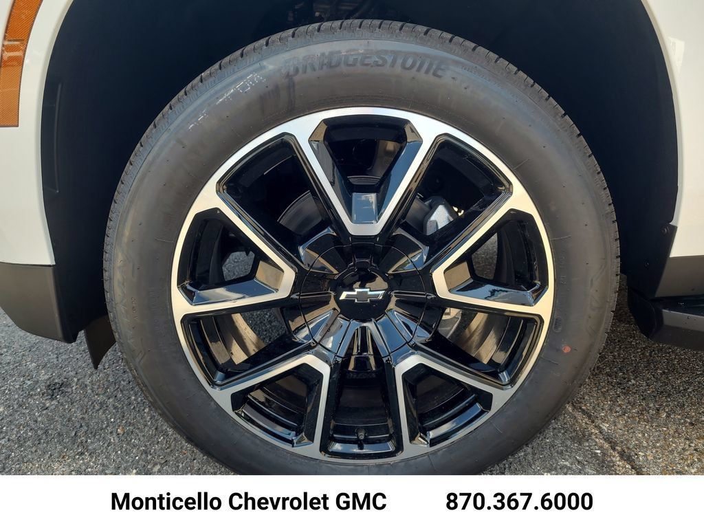 New 2026 Chevrolet Tahoe RST w/ Sun And Tow Package AWD/4WD image 10