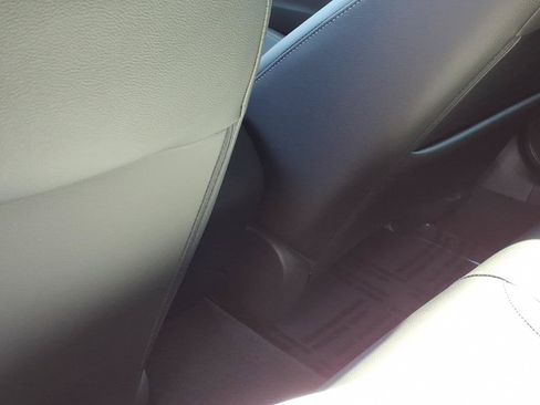 Certified 2025 Honda Civic Sport Touring image 7