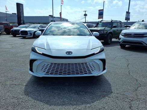 Used 2026 Toyota Camry XSE w/ Premium Plus Package AWD/4WD image 8
