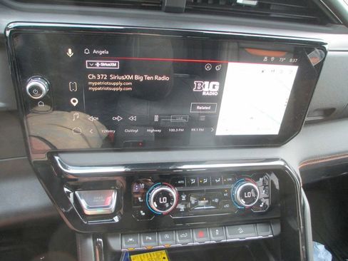 Used 2025 GMC Sierra 1500 AT4 w/ AT4 Premium Package image 33