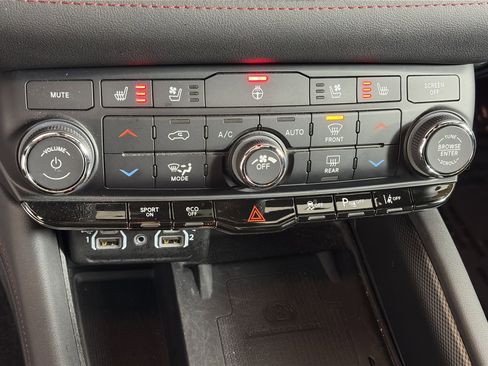 Used 2022 Dodge Durango R/T image 27