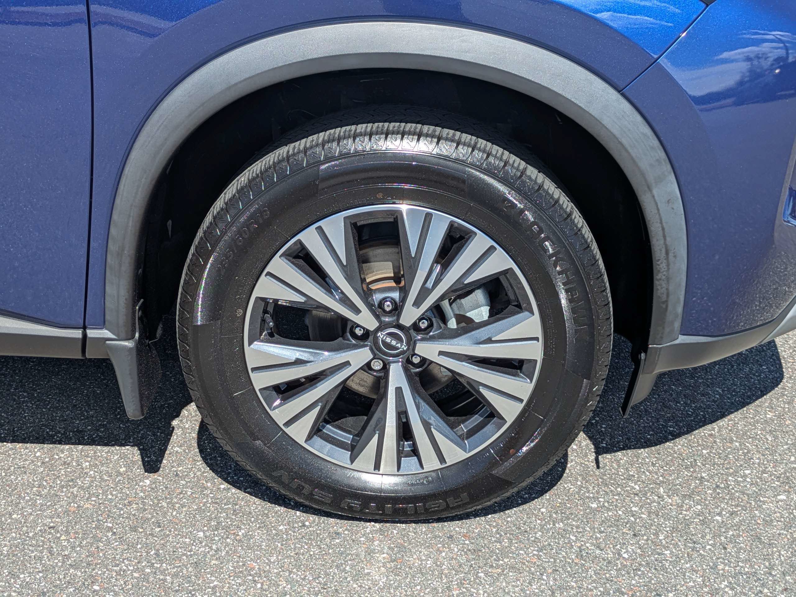 Certified 2023 Nissan Rogue SV FWD image 11