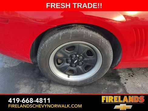 Used 2010 Chevrolet Camaro LS image 15