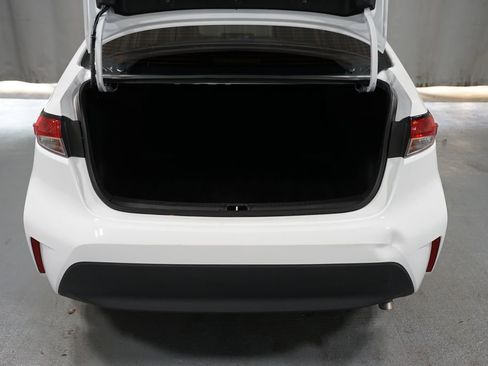 Certified 2024 Toyota Corolla LE image 31