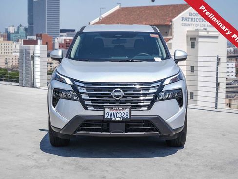 Used 2025 Nissan Rogue SV AWD/4WD image 2