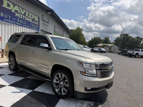 Used 2016 Chevrolet Suburban LTZ AWD/4WD image 4