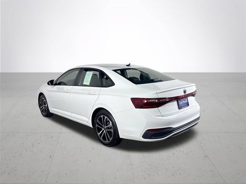 Used 2025 Volkswagen Jetta Sport FWD image 10