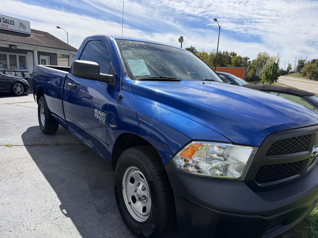 Used 2019 RAM 1500 Tradesman RWD image 1