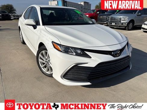Used 2024 Toyota Camry LE image 1