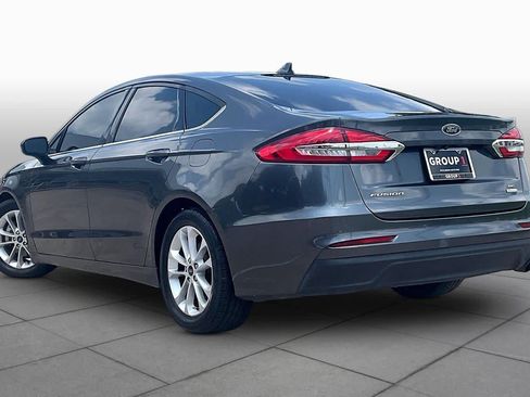 Used 2020 Ford Fusion SE FWD image 12