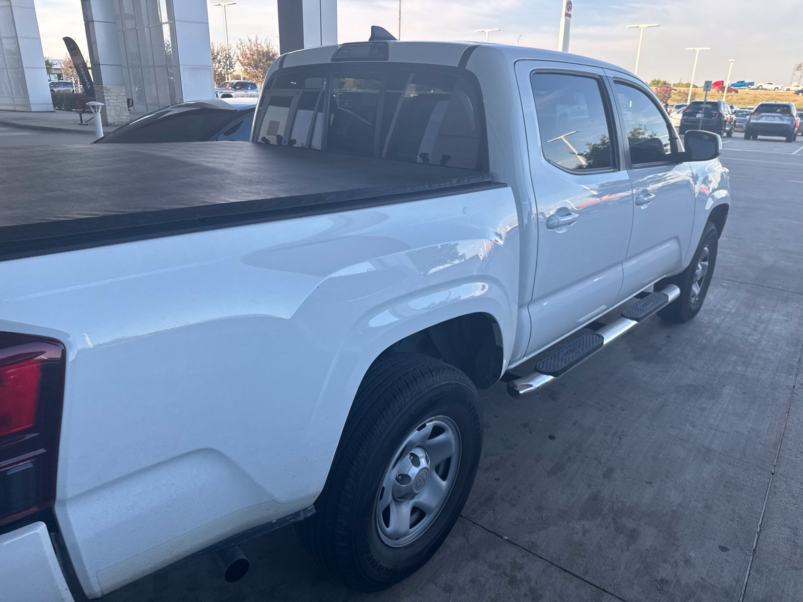 Used 2018 Toyota Tacoma SR w/ SR Convenience Package RWD image 18