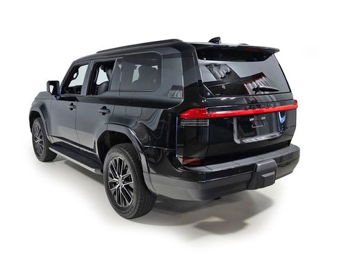 Used 2024 Lexus GX 550 image 4