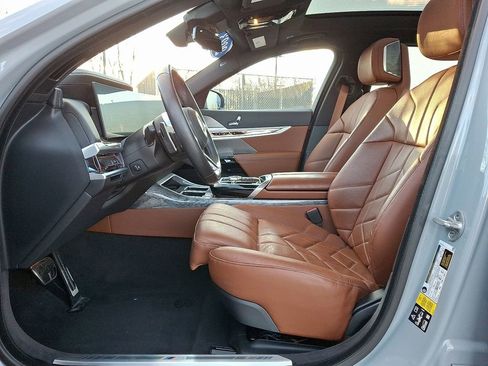 Certified 2023 BMW 760i xDrive 760i xDrive image 16