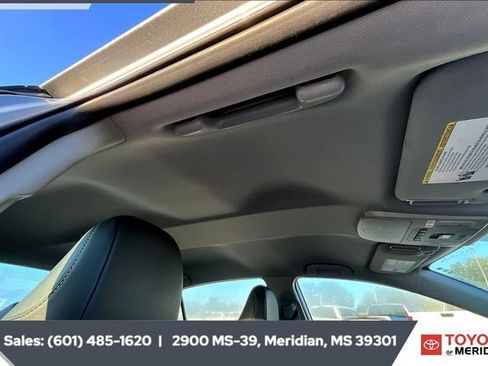 Used 2024 Toyota Camry XSE image 15