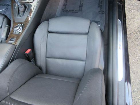 Used 2013 BMW 335i Convertible image 26