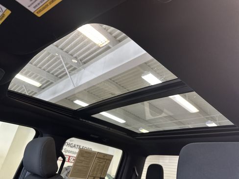 Used 2023 Ford F150 XLT w/ Equipment Group 302A High image 4